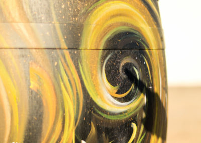 Détail de la deco sur le tonneau de vin par Zert dans le domaine viticole Ravier à Myans en Savoie(73) Graffiti 2016